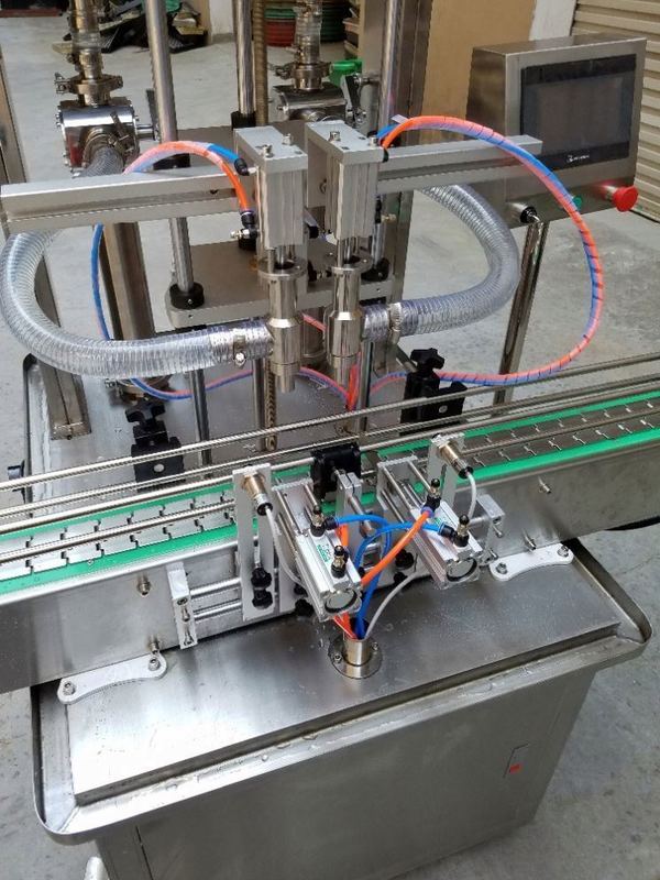 Αυτόματη Μηχανή Γεμίσματος Κάθετων Φιαλών Κρέμας Ομορφιάς Προσώπου 4 Κεφαλών με Αντλία Τροφοδοσίας